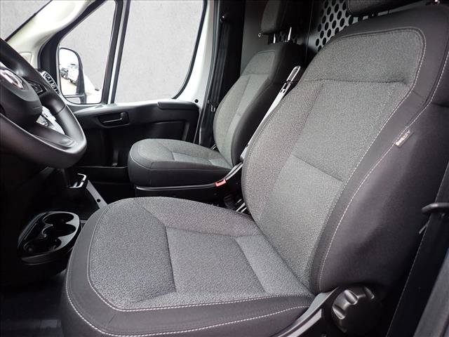 Used 2025 RAM ProMaster 2500 w/ U-Haul Equipment Group FWD image 13