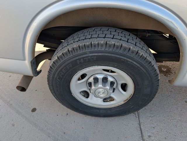 Used 2016 Chevrolet Express 2500 LS image 12