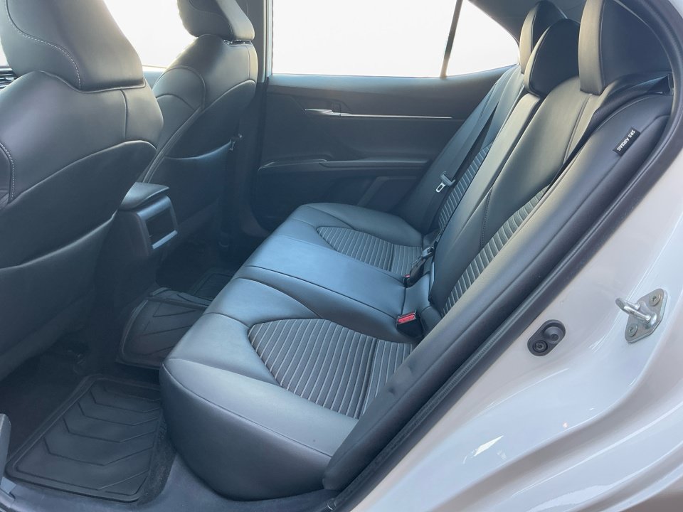 Used 2023 Toyota Camry SE FWD image 16