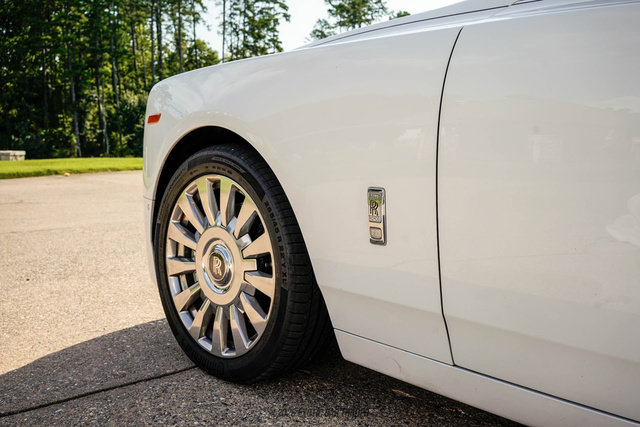 Used 2020 Rolls-Royce Phantom Sedan RWD image 69