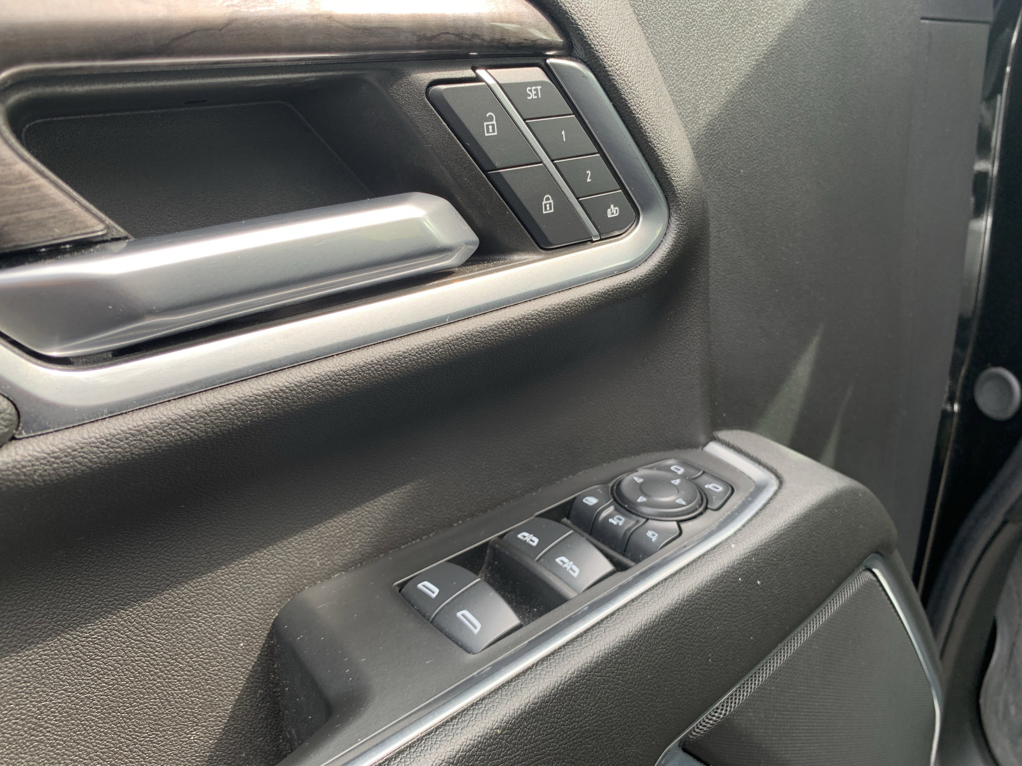 Used 2024 Chevrolet Silverado 2500 LTZ image 15