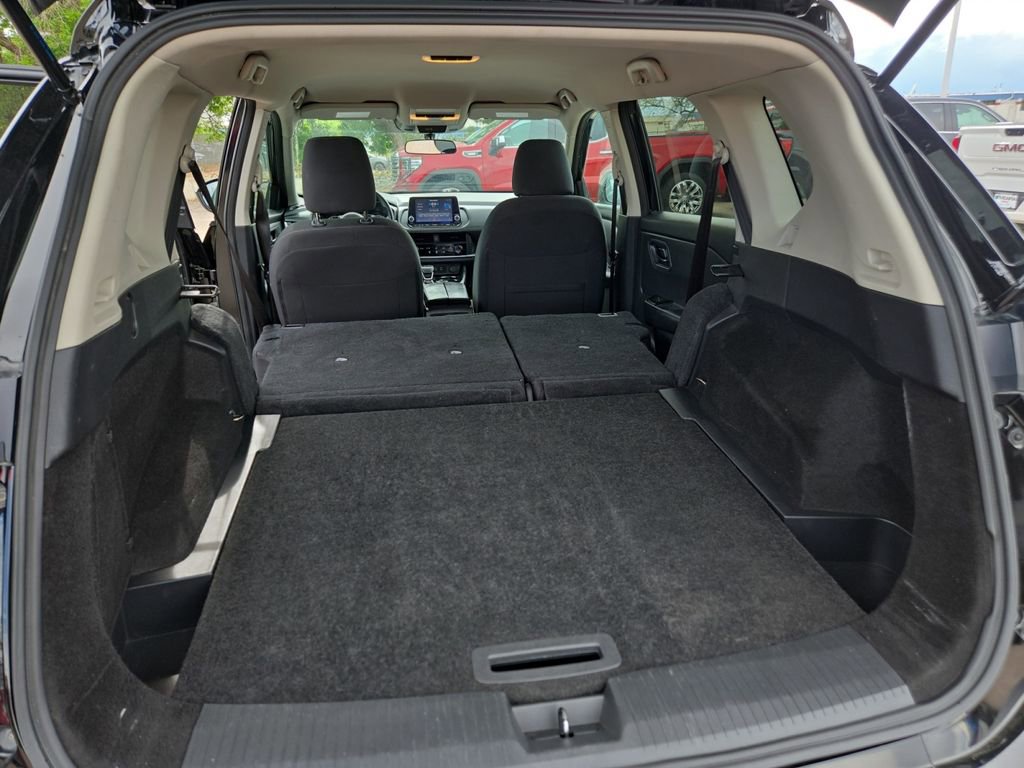 Used 2024 Nissan Rogue S AWD/4WD image 20