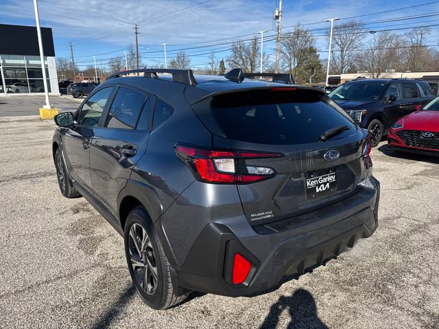 Used 2024 Subaru Crosstrek 2.0i Premium image 5