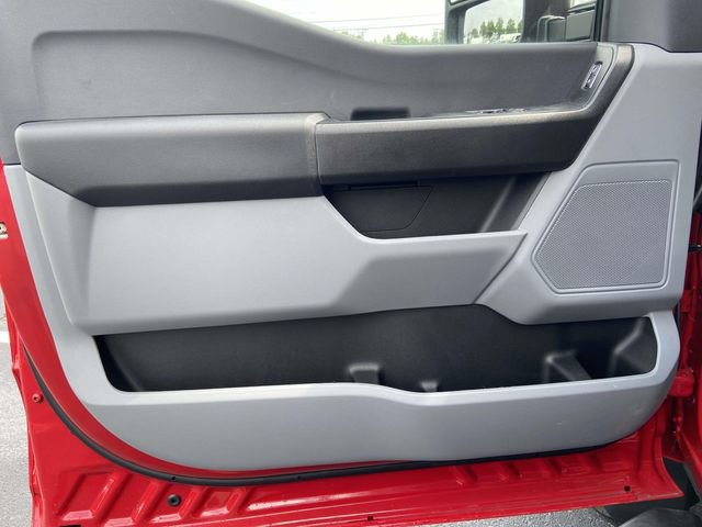 New 2026 Ford F550 4x4 Regular Cab Super Duty image 18