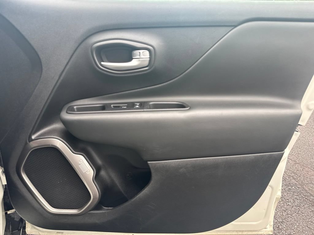 Used 2020 Jeep Renegade Limited w/ UConnect 8.4 Nav Group AWD/4WD image 65