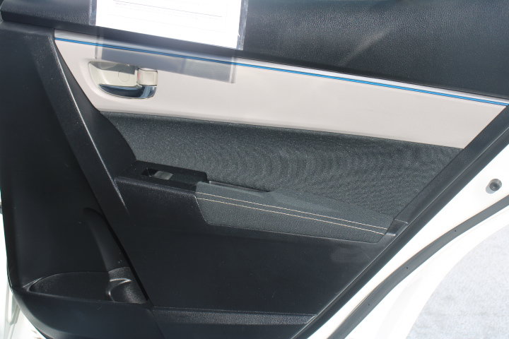 Used 2014 Toyota Corolla LE w/ Body Protection Package FWD image 15