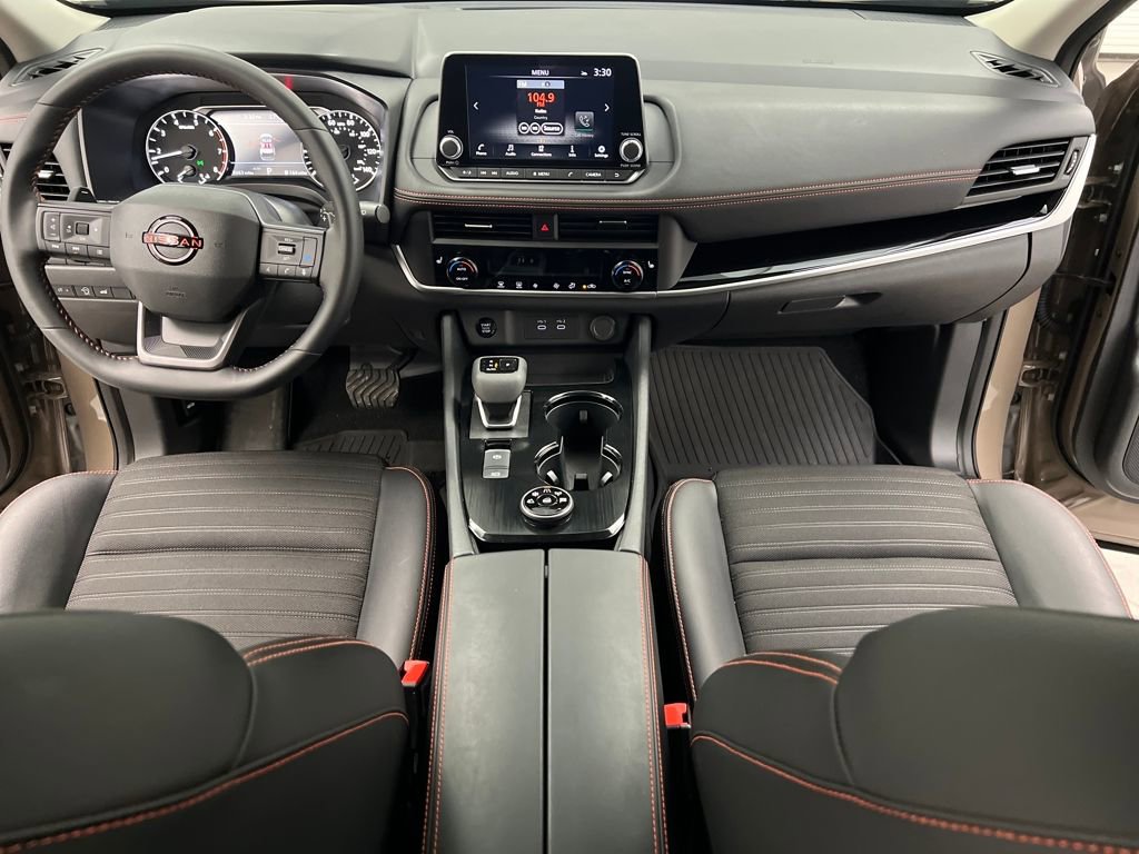 Used 2025 Nissan Rogue SV image 35