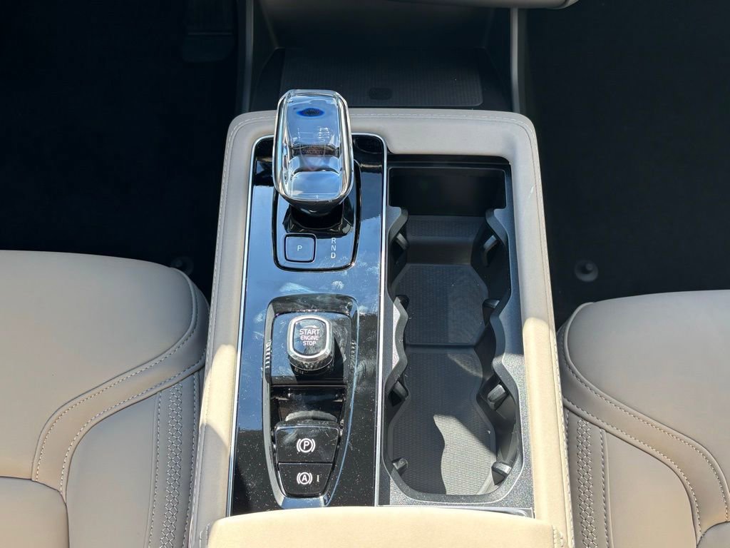 New 2026 Volvo XC90 B6 Plus image 12