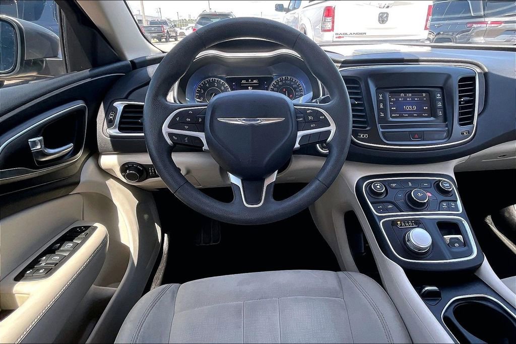 Used 2015 Chrysler 200 Limited FWD image 8