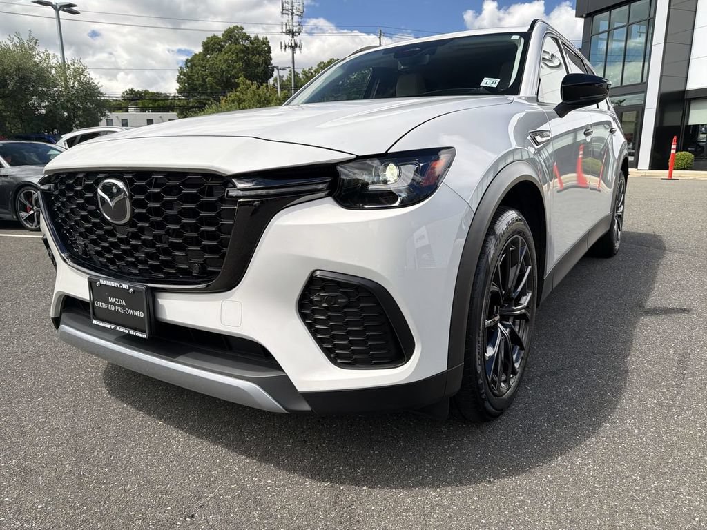 Certified 2025 MAZDA CX-70 3.3 Turbo w/ Premium Package AWD/4WD image 4