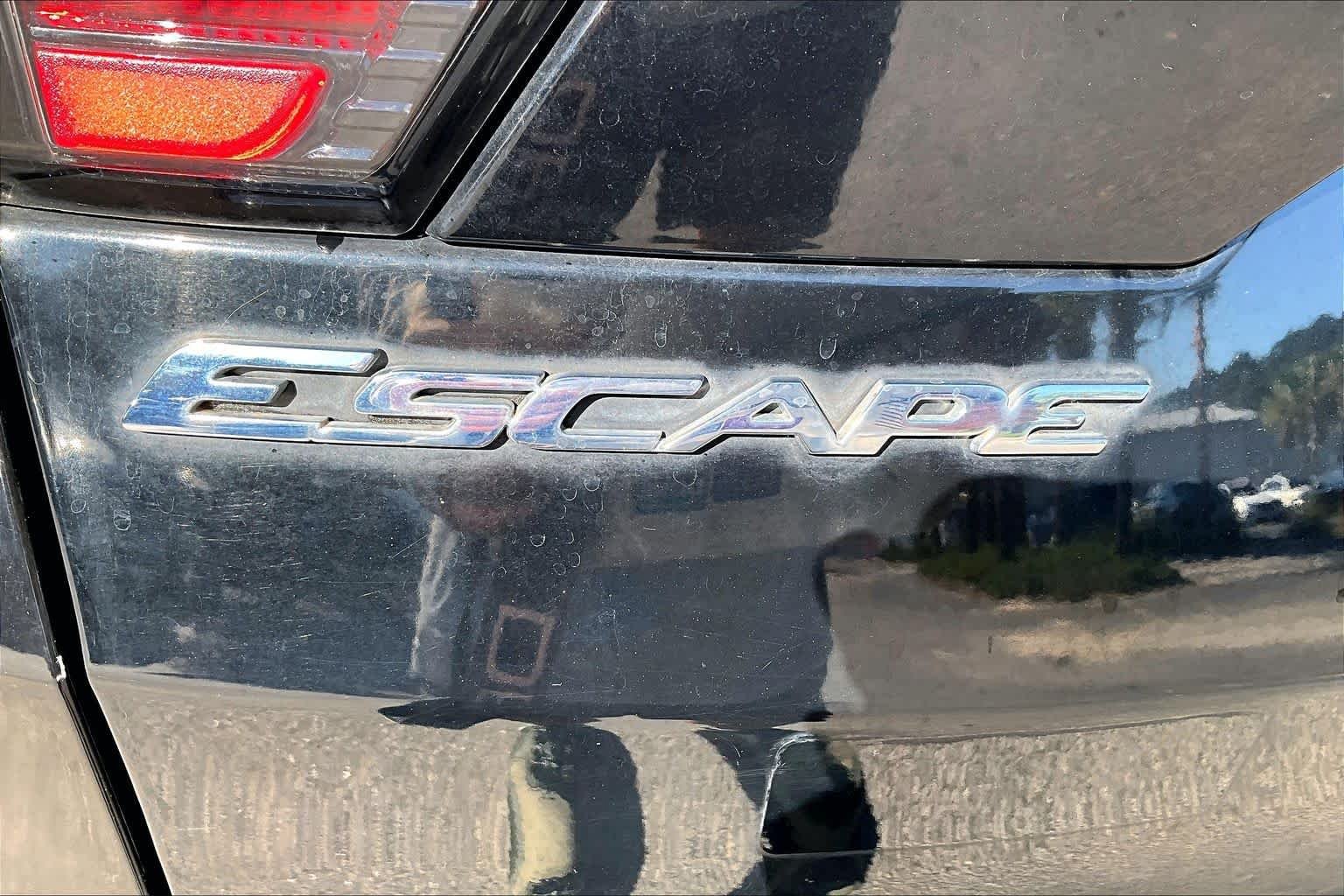 Used 2018 Ford Escape S FWD image 18
