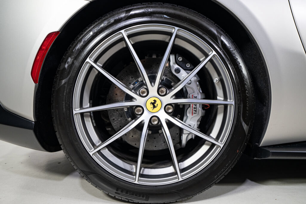 Certified 2022 Ferrari 812 GTS RWD image 18