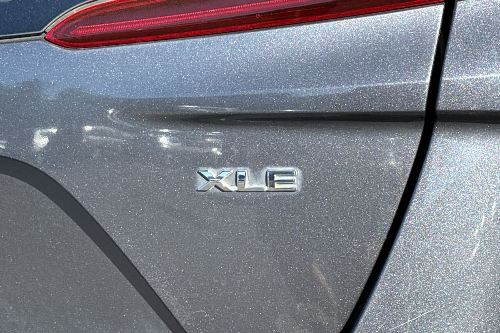 Used 2020 Toyota Prius Prime XLE FWD image 28