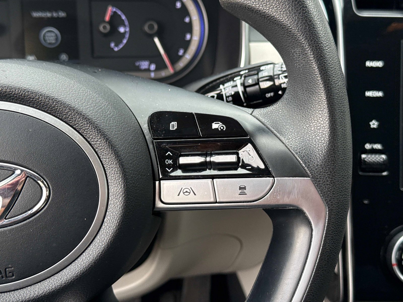 Used 2022 Hyundai Tucson SEL w/ Cargo Package image 30