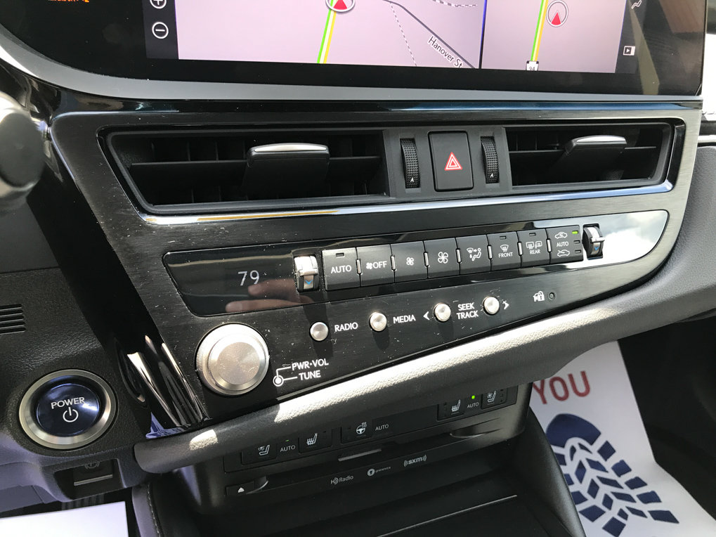 Used 2022 Lexus ES 300h w/ Premium Package FWD image 22