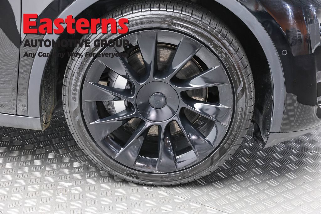Used 2021 Tesla Model Y Long Range AWD/4WD image 27