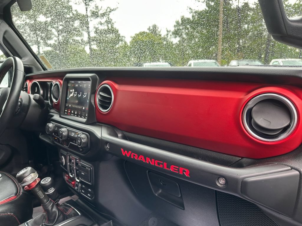 Used 2021 Jeep Wrangler Unlimited Rubicon AWD/4WD image 38