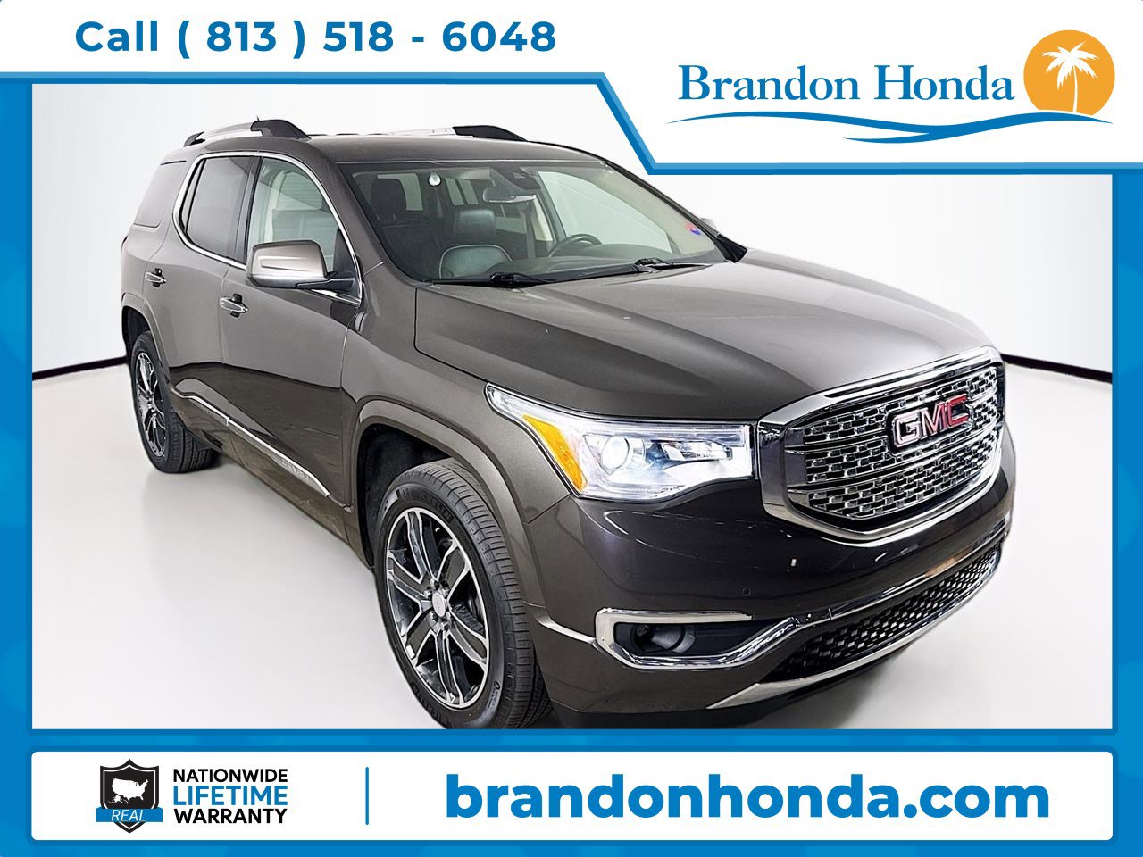 Used 2019 GMC Acadia Denali image 1