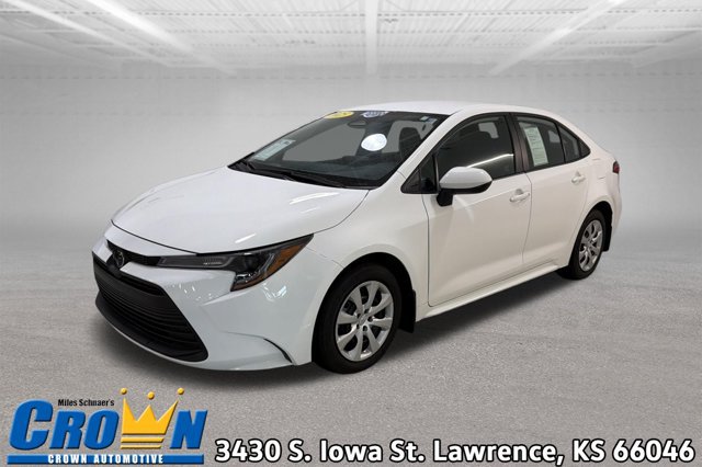 Used 2025 Toyota Corolla LE FWD image 1