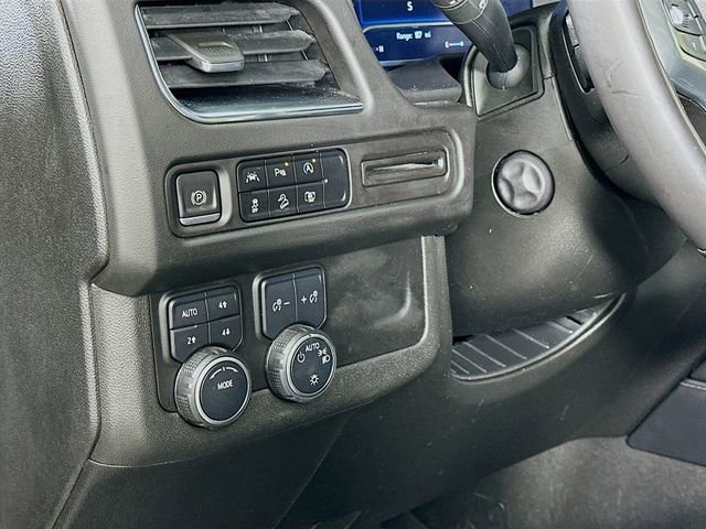 Used 2023 Chevrolet Tahoe Z71 w/ Luxury Package image 10