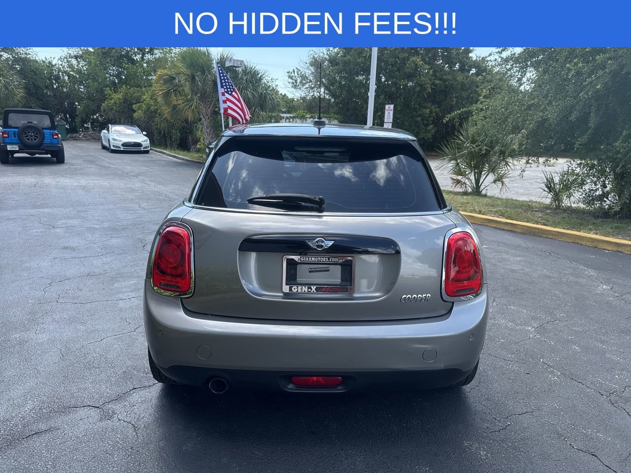 Used 2018 MINI Cooper 4-Door Hardtop FWD image 6