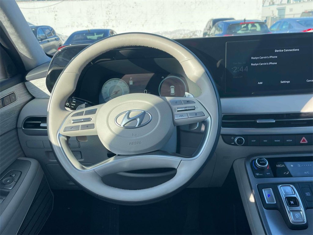 Used 2024 Hyundai Palisade Calligraphy image 15