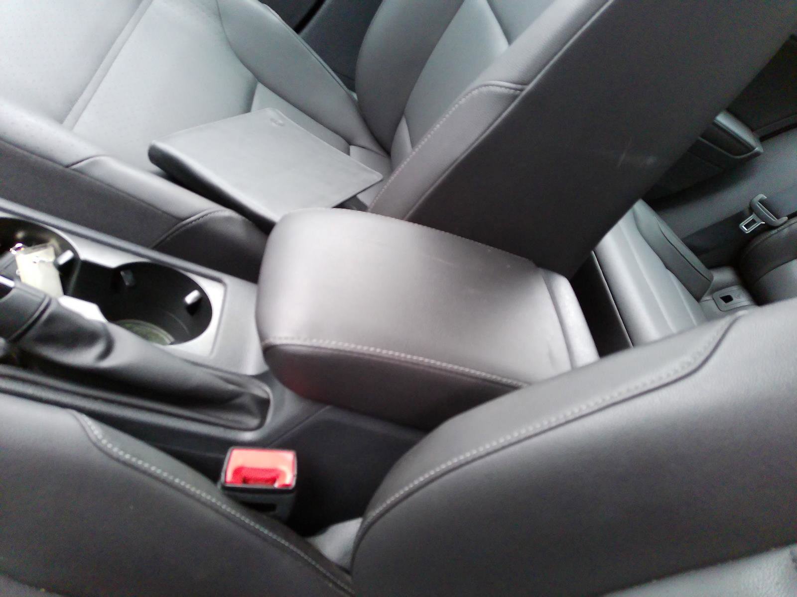 Used 2015 Volkswagen Golf TDI S image 24