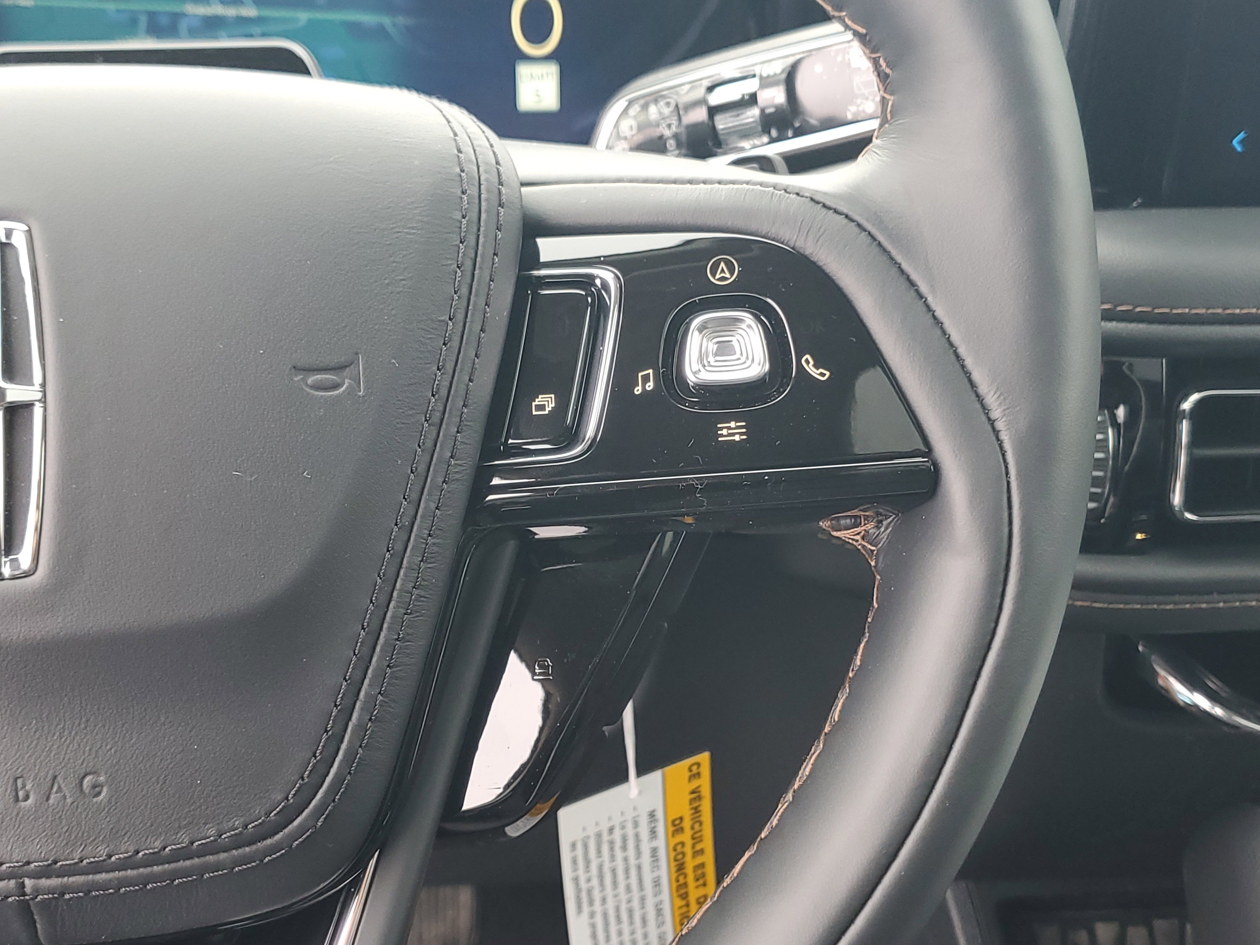 New 2026 Lincoln Aviator AWD image 17