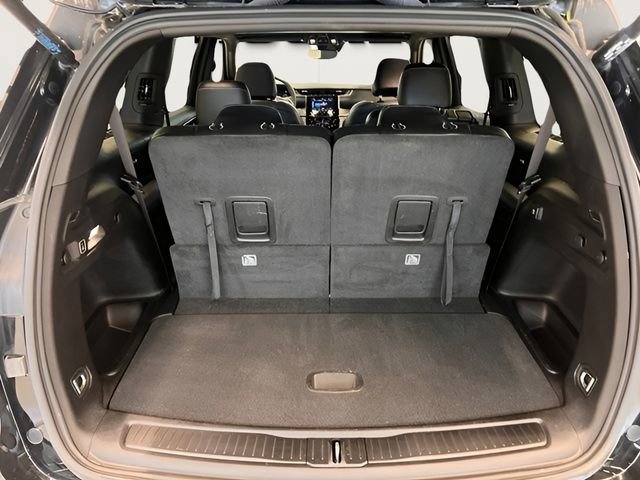 Used 2024 Jeep Grand Cherokee L Laredo AWD/4WD image 6