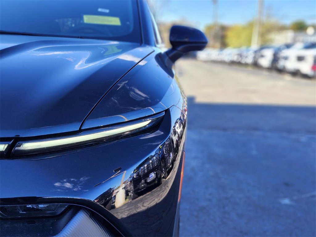 New 2026 Chevrolet Equinox EV LT image 10