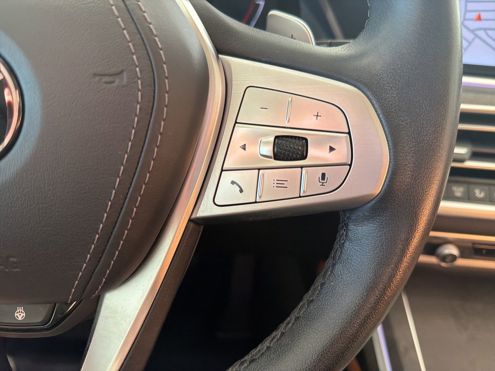 Certified 2022 BMW X7 xDrive40i w/ Premium Package image 30