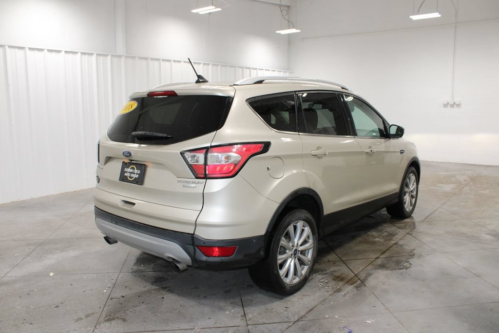 Used 2018 Ford Escape Titanium w/ Ford Safe & Smart Package FWD image 9