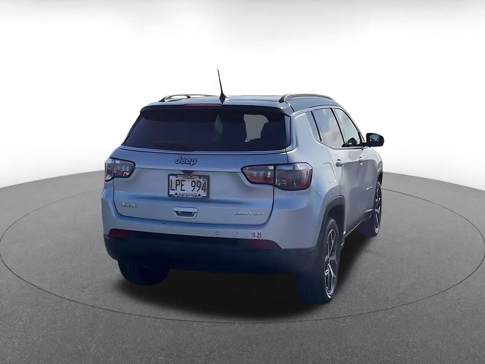 Used 2025 Jeep Compass Limited image 12