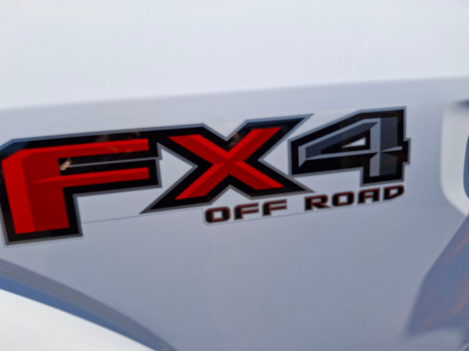 Used 2019 Ford F150 Lariat w/ Trailer Tow Package image 32