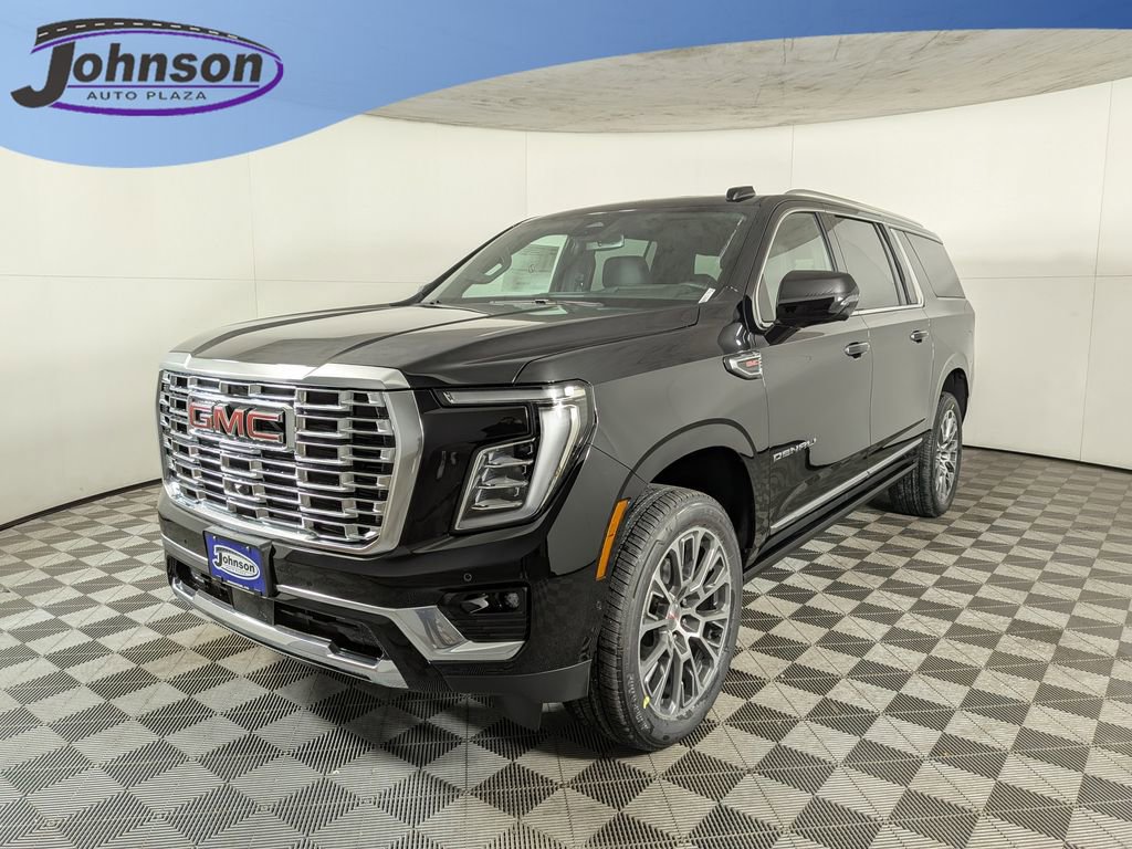 New 2026 GMC Yukon XL Denali w/ Sun & Power Step Package