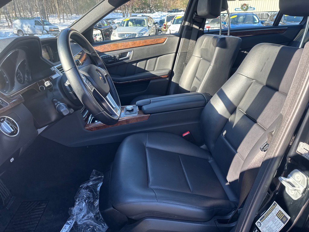 Used 2012 Mercedes-Benz E 350 4MATIC Sedan image 8