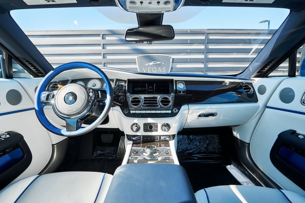 Used 2020 Rolls-Royce Wraith image 48