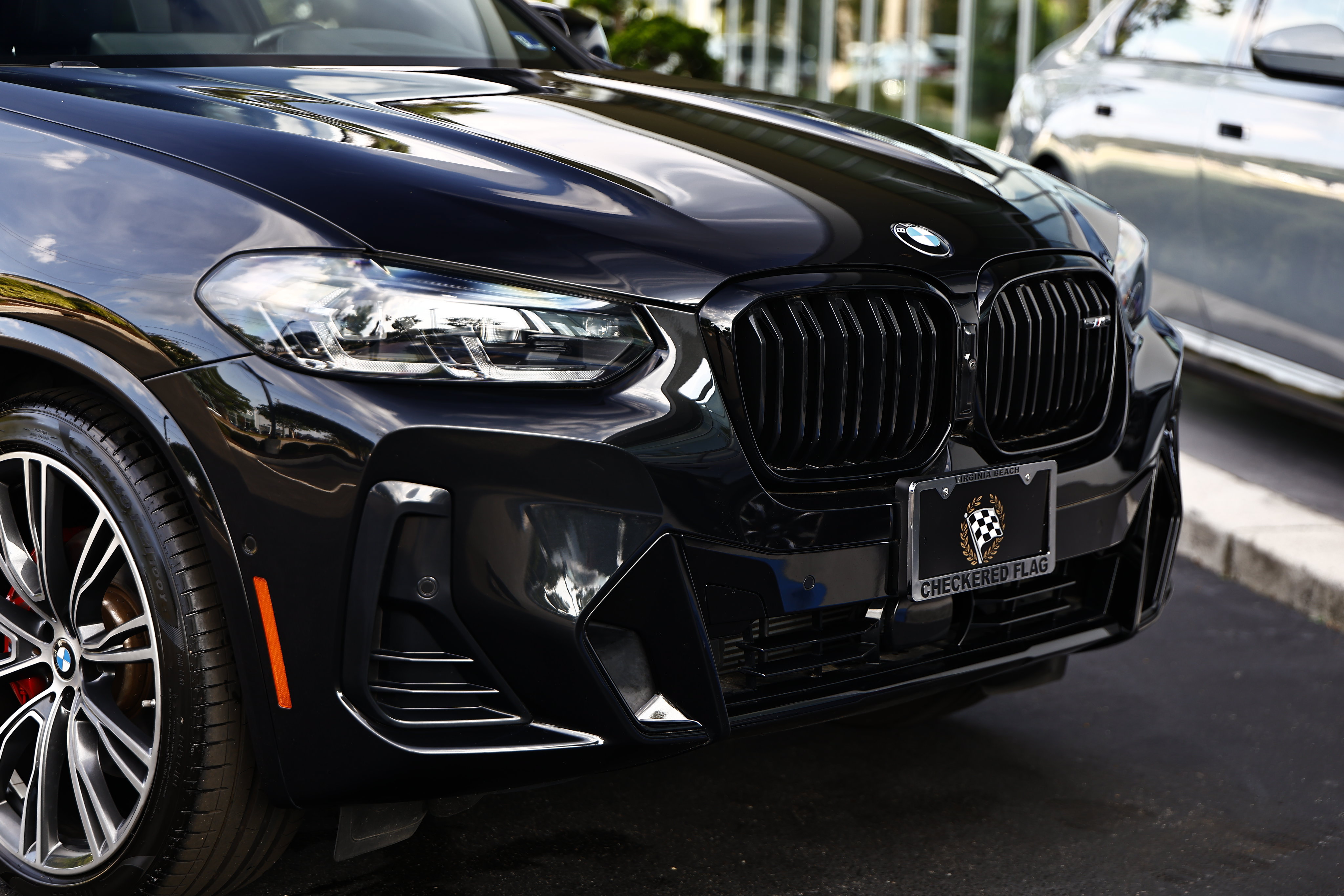 Used 2024 BMW X4 M40i AWD/4WD image 2