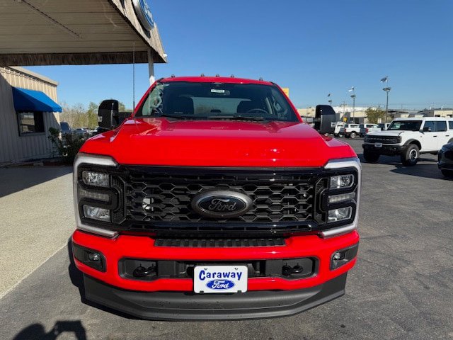 New 2026 Ford F350 Lariat w/ Black Appearance Package AWD/4WD image 4