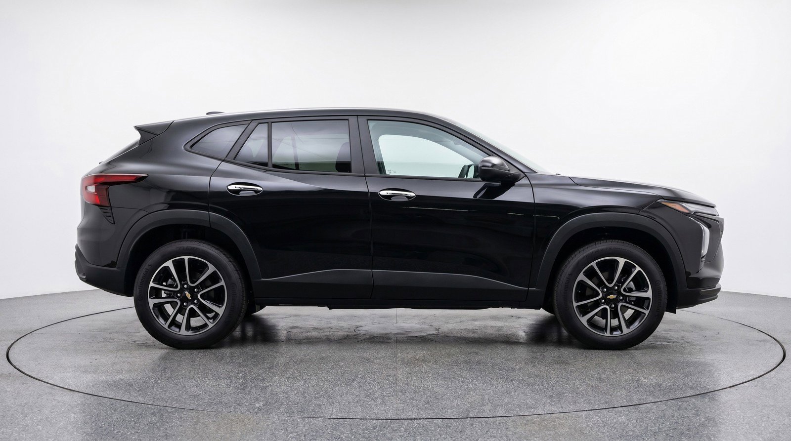 Used 2025 Chevrolet TrailBlazer LT w/ Driver Confidence Package AWD/4WD image 11