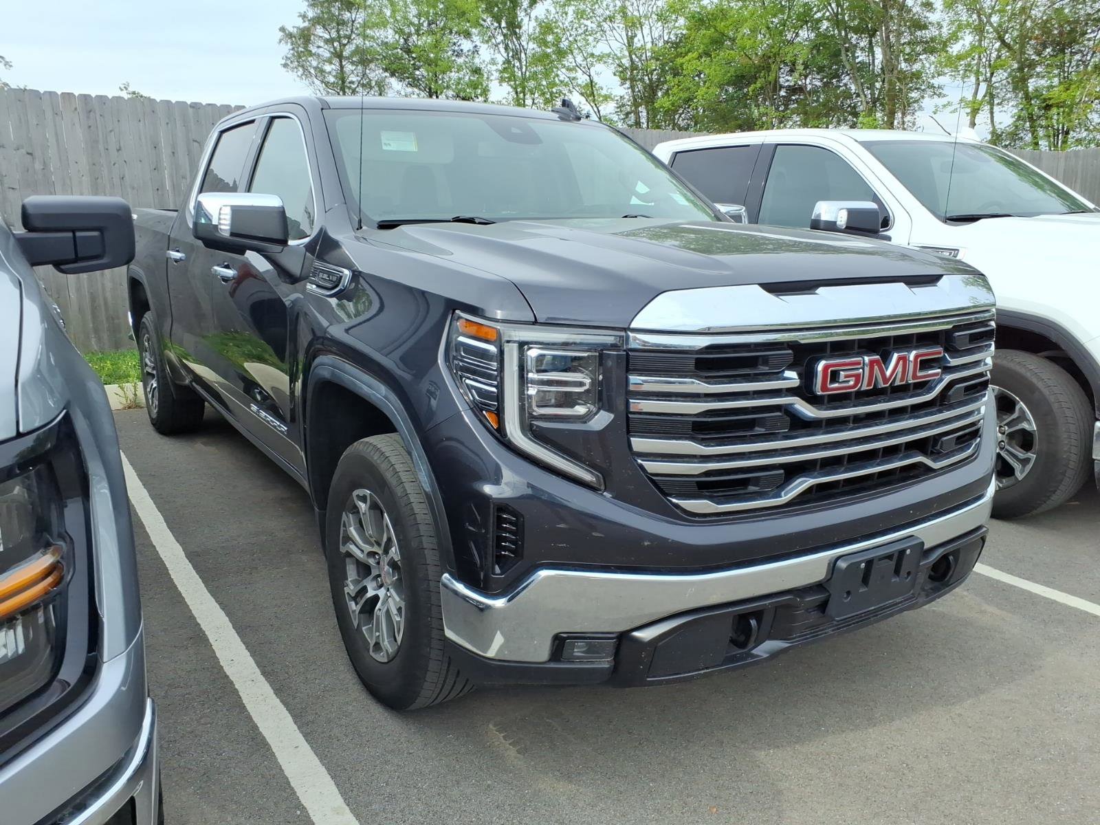 Used 2025 GMC Sierra 1500 SLT AWD/4WD video 1