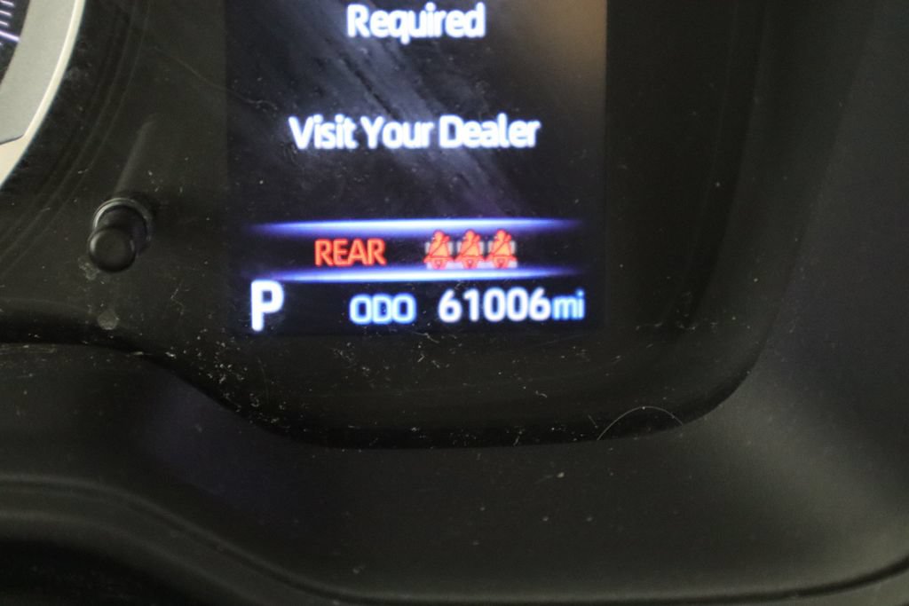 Used 2020 Toyota Corolla LE FWD image 33