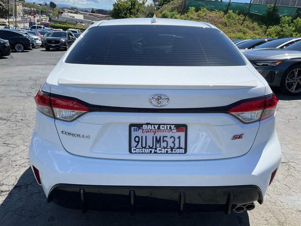 Used 2024 Toyota Corolla SE FWD image 4