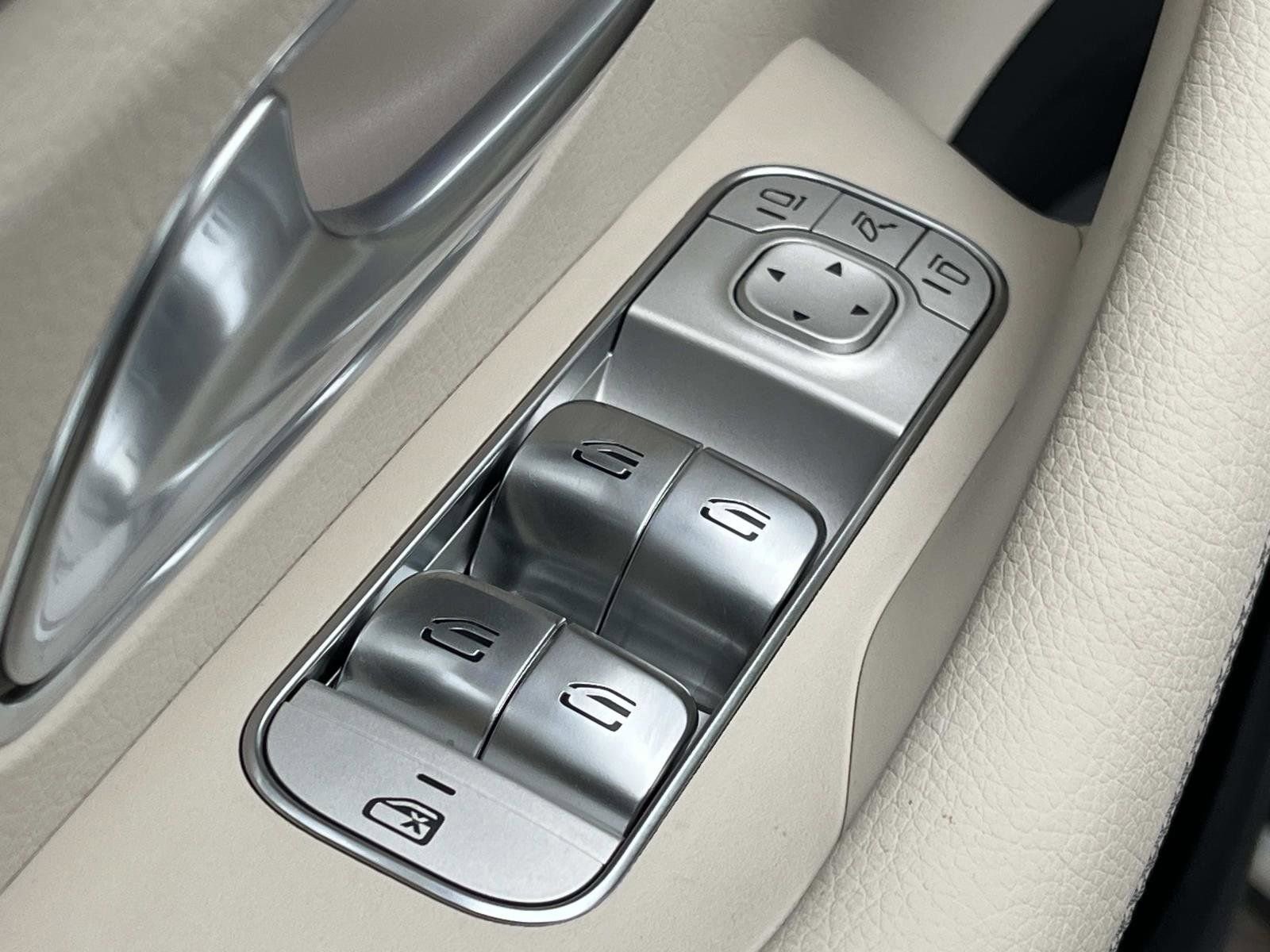 Certified 2025 Mercedes-Benz GLE 450 4MATIC image 18