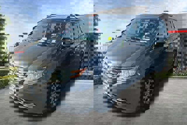 Used 2017 Honda Odyssey EX-L image 2