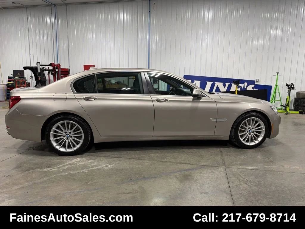 Used 2015 BMW 750Li xDrive 750Li xDrive Sedan 4D image 25
