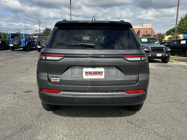 New 2026 Jeep Grand Cherokee Altitude AWD/4WD image 5