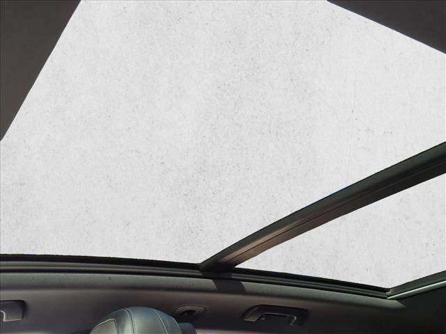 Used 2019 Porsche Cayenne image 16