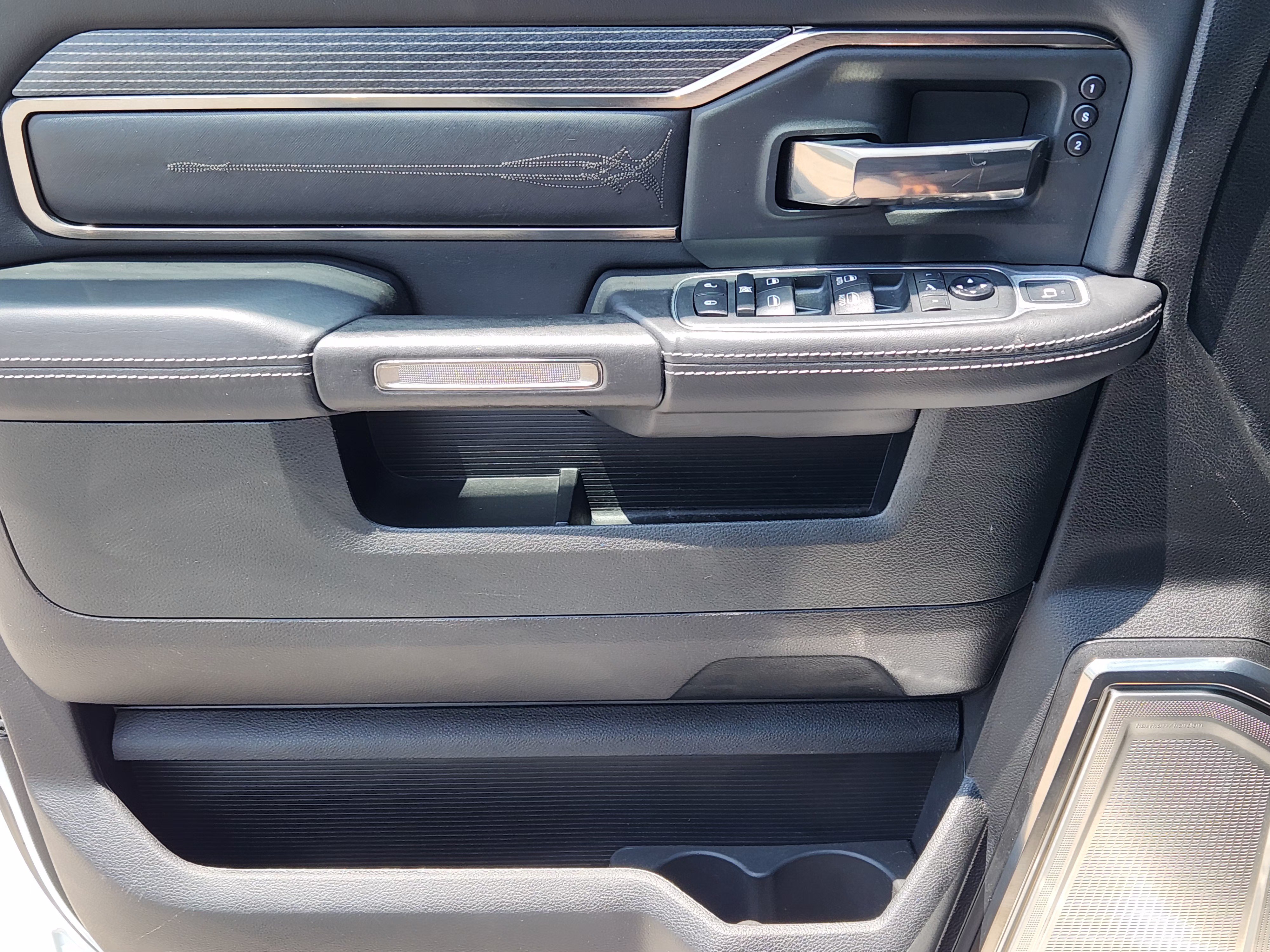 Used 2020 RAM 2500 Limited AWD/4WD image 22