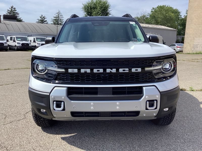 New 2026 Ford Bronco Sport Badlands w/ Sasquatch Badlands Package AWD/4WD image 2